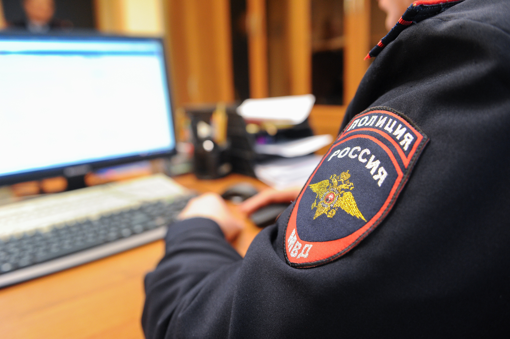 По забытой на месте преступления куртке полицейские Приморья раскрыли квартирную кражу