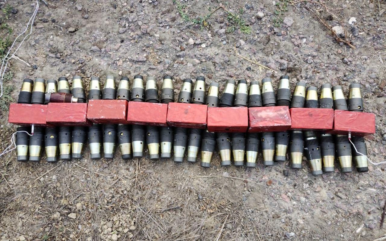 В Херсонской области уничтожены 49 взрывателей, которые добровольно выдал полиции местный житель
