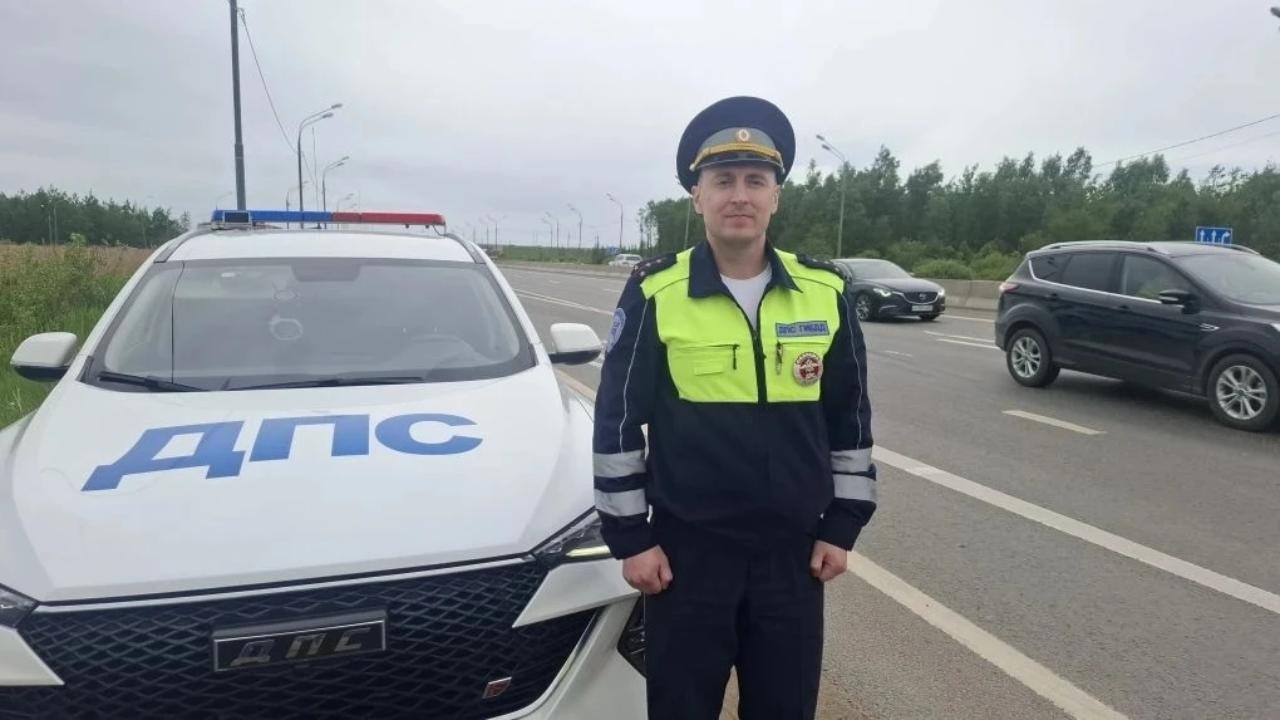 В Тверской области полицейский оперативно доставил в больницу женщину, пострадавшую от укуса гадюки