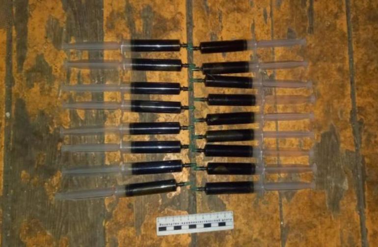 В Хабаровске осудят наркоагронома, который сделал из выращенной конопли гашишное масло для продажи