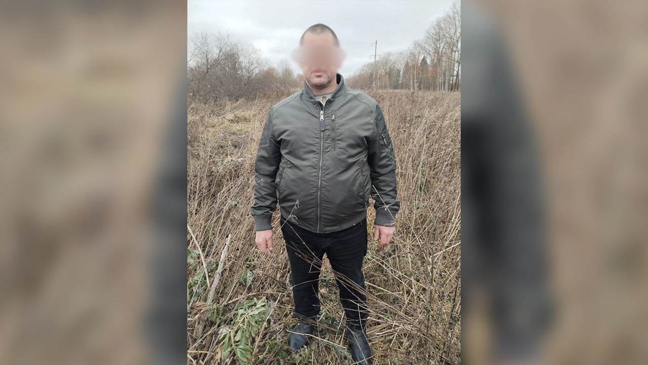 В посёлке Майский Вологодской области правоохранители задержали разыскиваемого мужчину