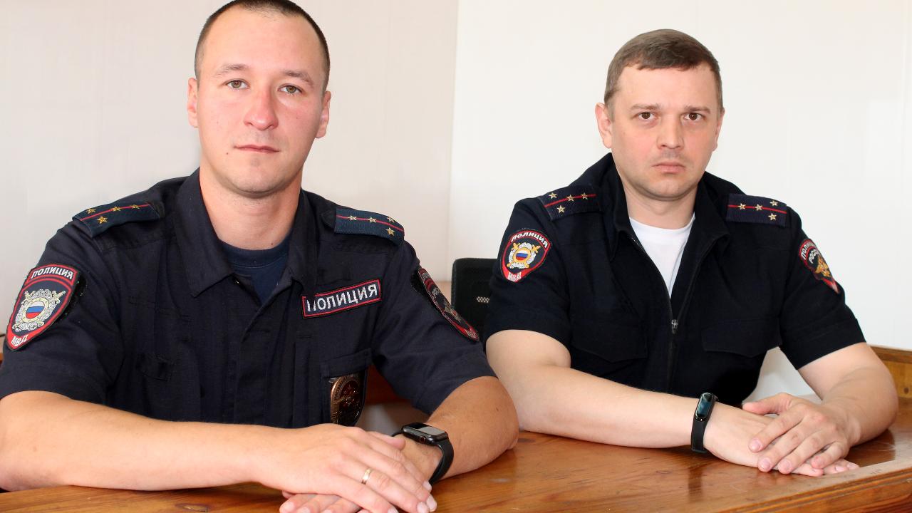 В Хакассии участковые уполномоченные полиции спасли мужчину, пострадавшего от сильной потери крови