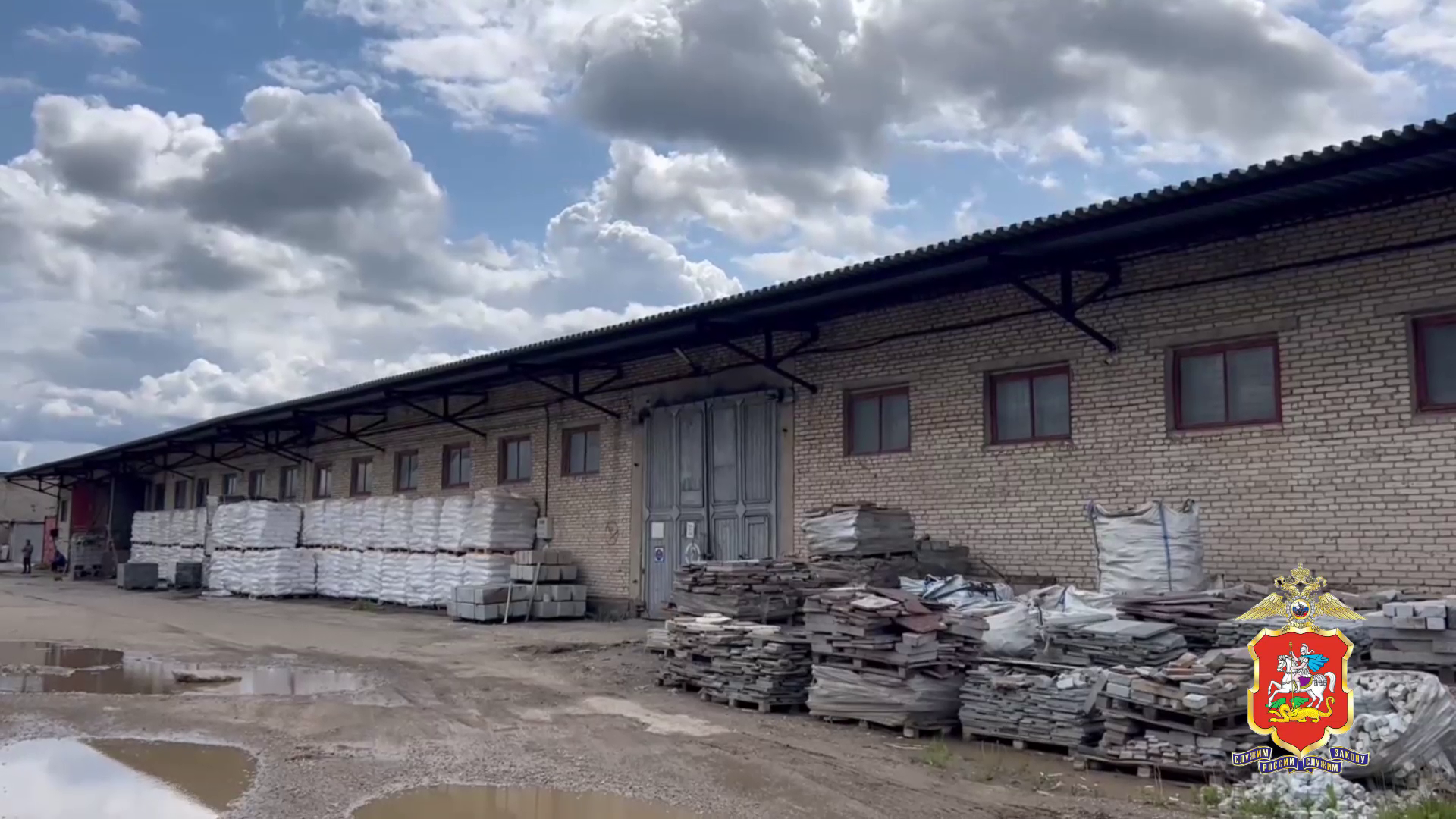 Полицией подмосковного Одинцово за кражу сантехники на 1 млн рублей задержаны трое мужчин