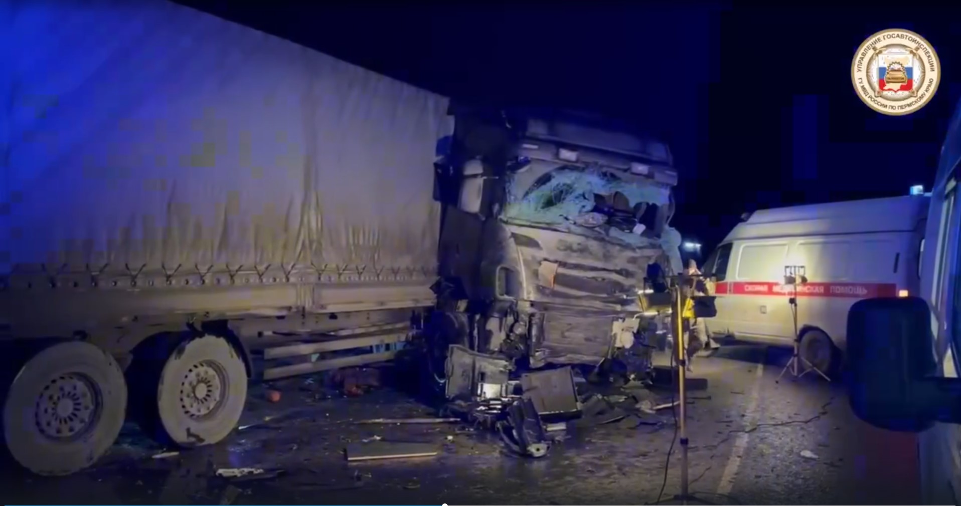 В Пермском крае в результате дорожно-транспортного происшествия погибли 7 человек, 12 пострадало