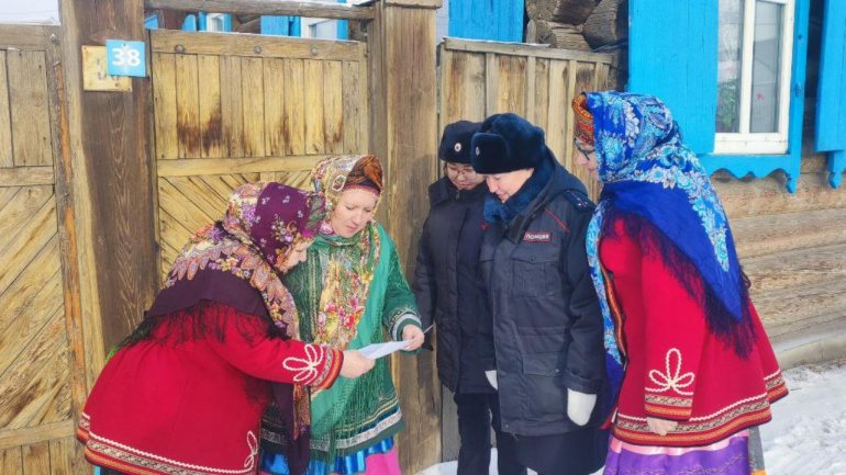 Рядом со спящим львом – безопасно