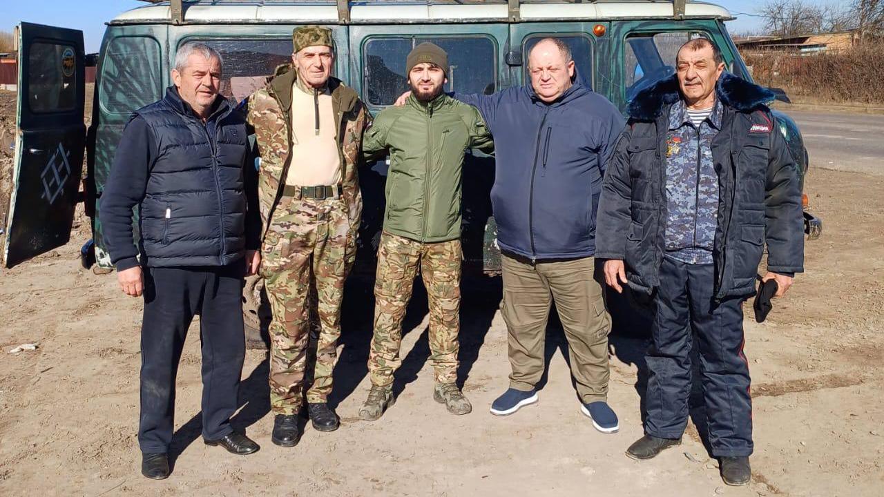 Сотрудники и ветераны полиции Карачаево-Черкесии доставили гуманитарный груз бойцам в Курскую область