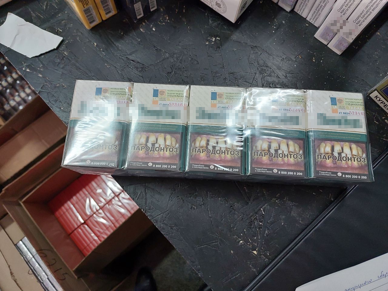 Ставропольские полицейские изъяли из продажи более 32 тысяч пачек контрафактных сигарет