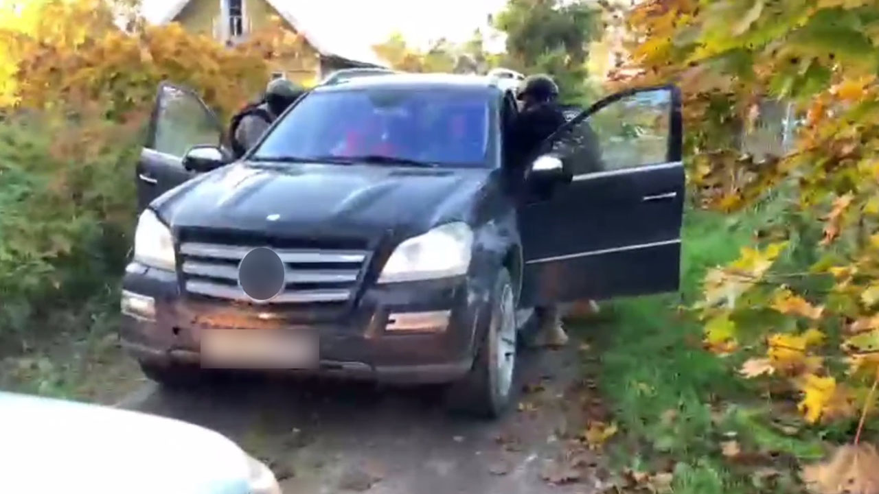 Две жительницы Ленобласти задержаны во время транспортировки более 3 кг синтетического гашиша