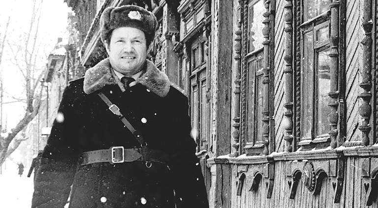 Помогая всем и каждому