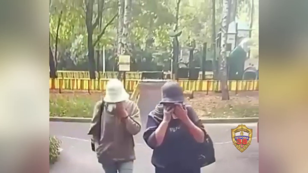 Полицейские задержали подозреваемую в краже денег у пожилой москвички, совершённой около года назад