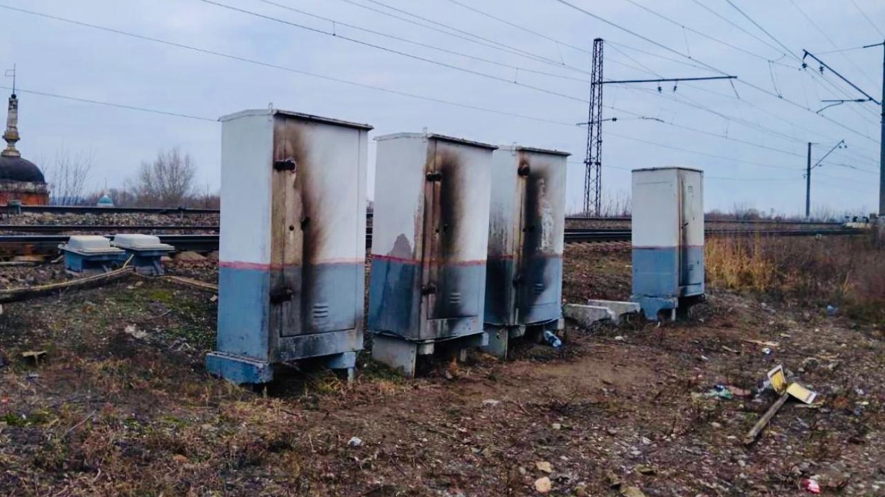 За поджог релейных шкафов в подмосковной Коломне задержаны учащийся колледжа и школьник