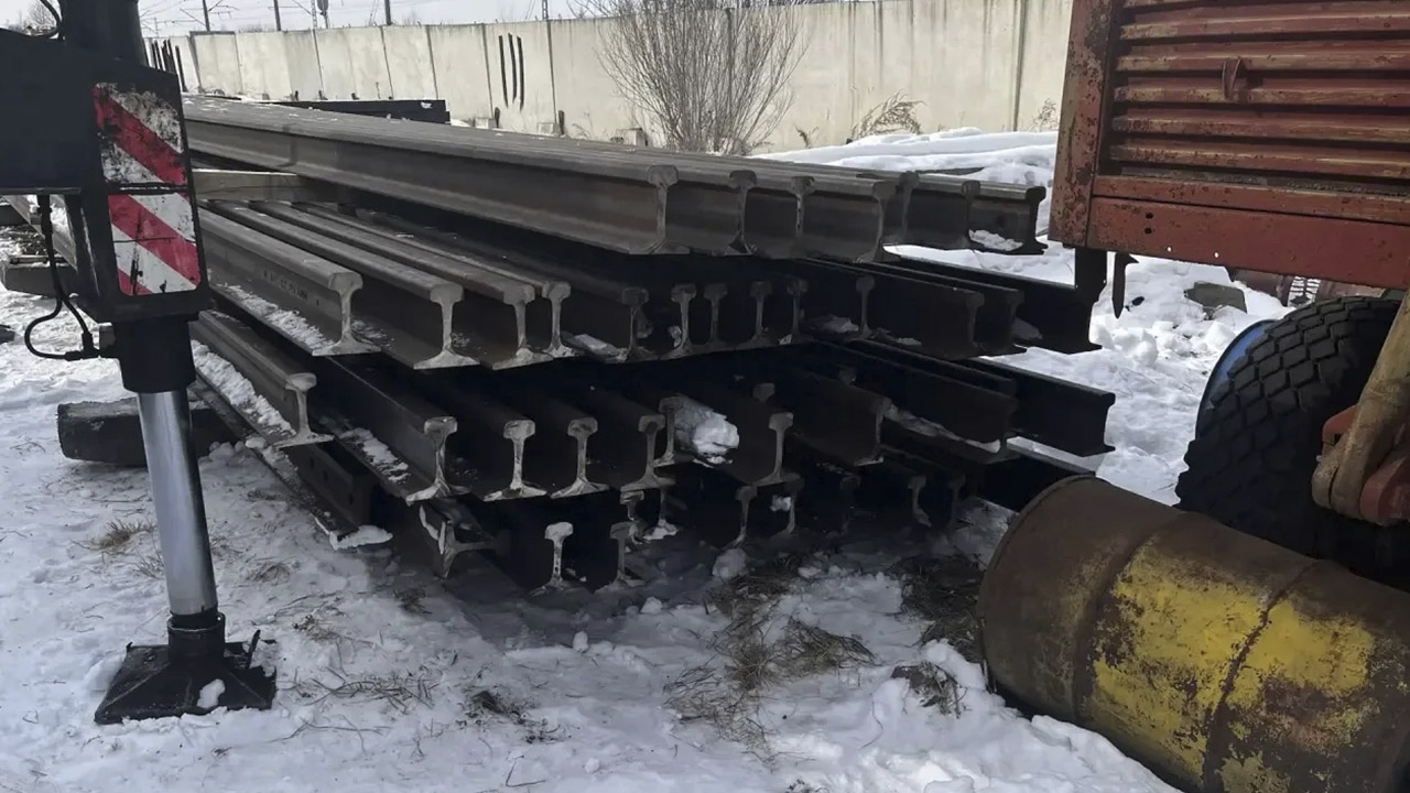 В Приамурье глава железнодорожного предприятия уличён транспортной полицией в краже рельсов и шпал