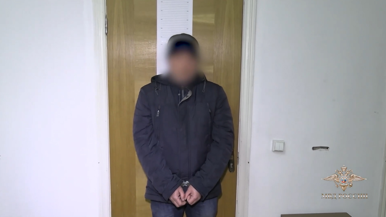 убитый в ванной. переделка старой ванной комнаты. оставить ребенка одного дома. убитые ванные комнаты. убитая ванная комната.