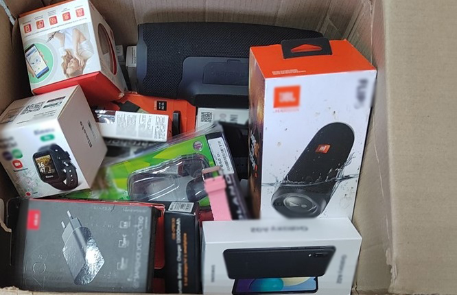 В Якутии будут судить работников салона связи за присвоение денег и имущества на 800 тысяч рублей