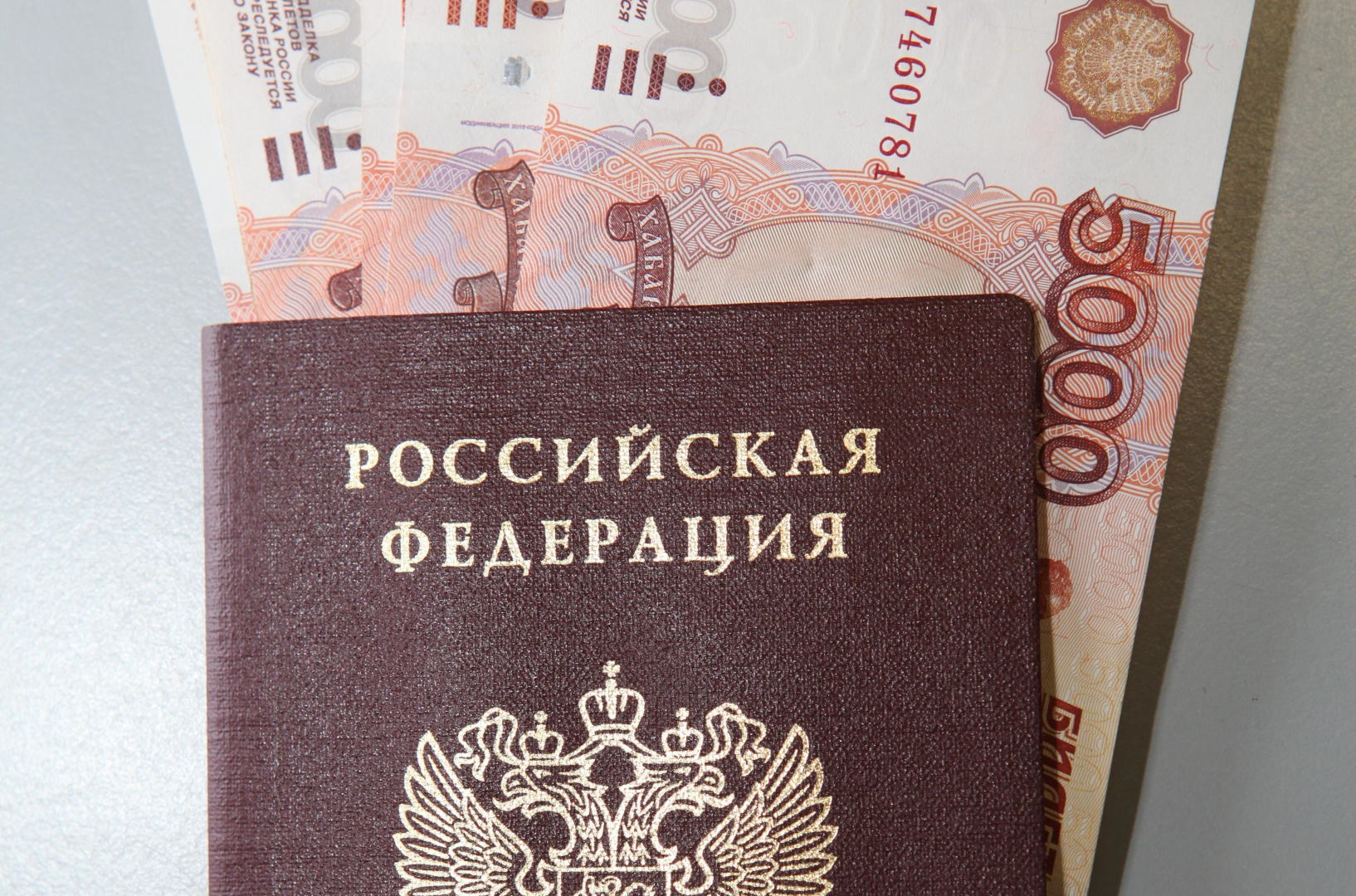 В Карачаево-Черкесии возбуждены два новых уголовных дела в отношении участников преступного сообщества аферистов