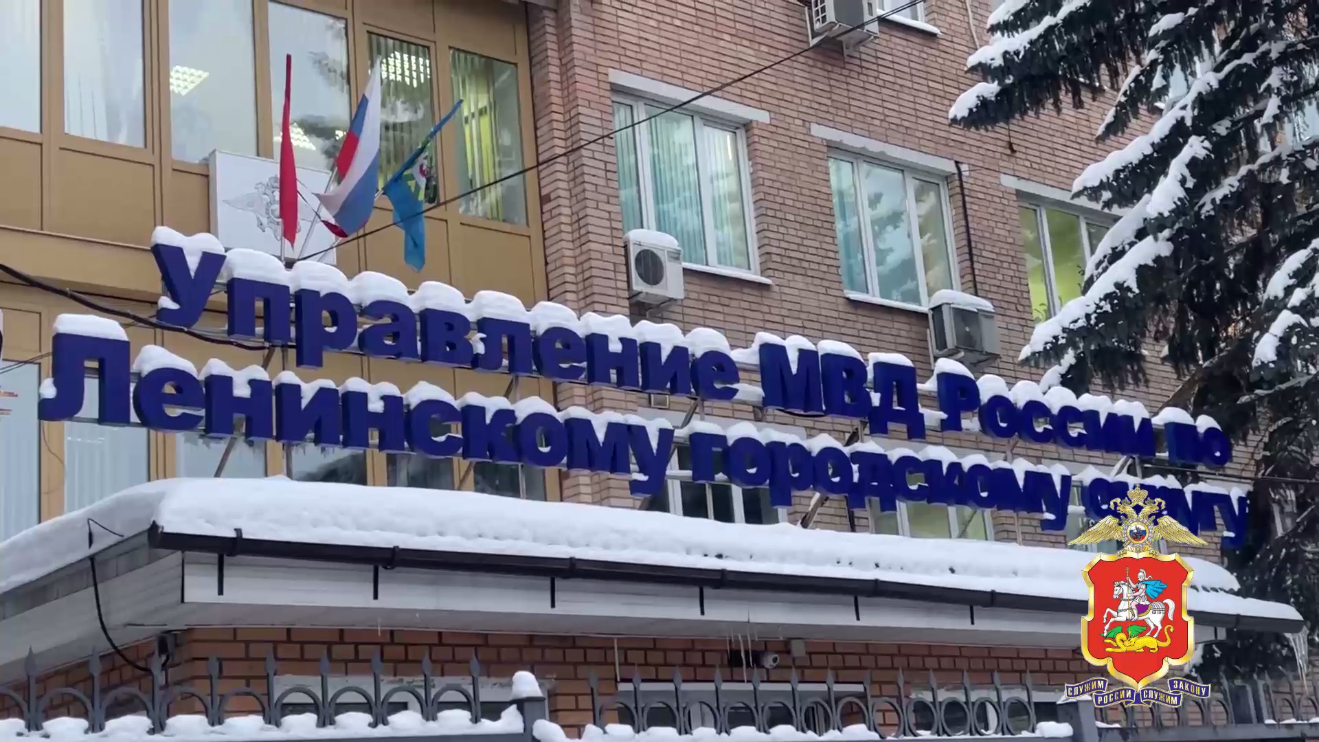 В Подмосковье полицейские Ленинского г.о. задержали таксиста, похитившего у клиента 1,5 млн рублей