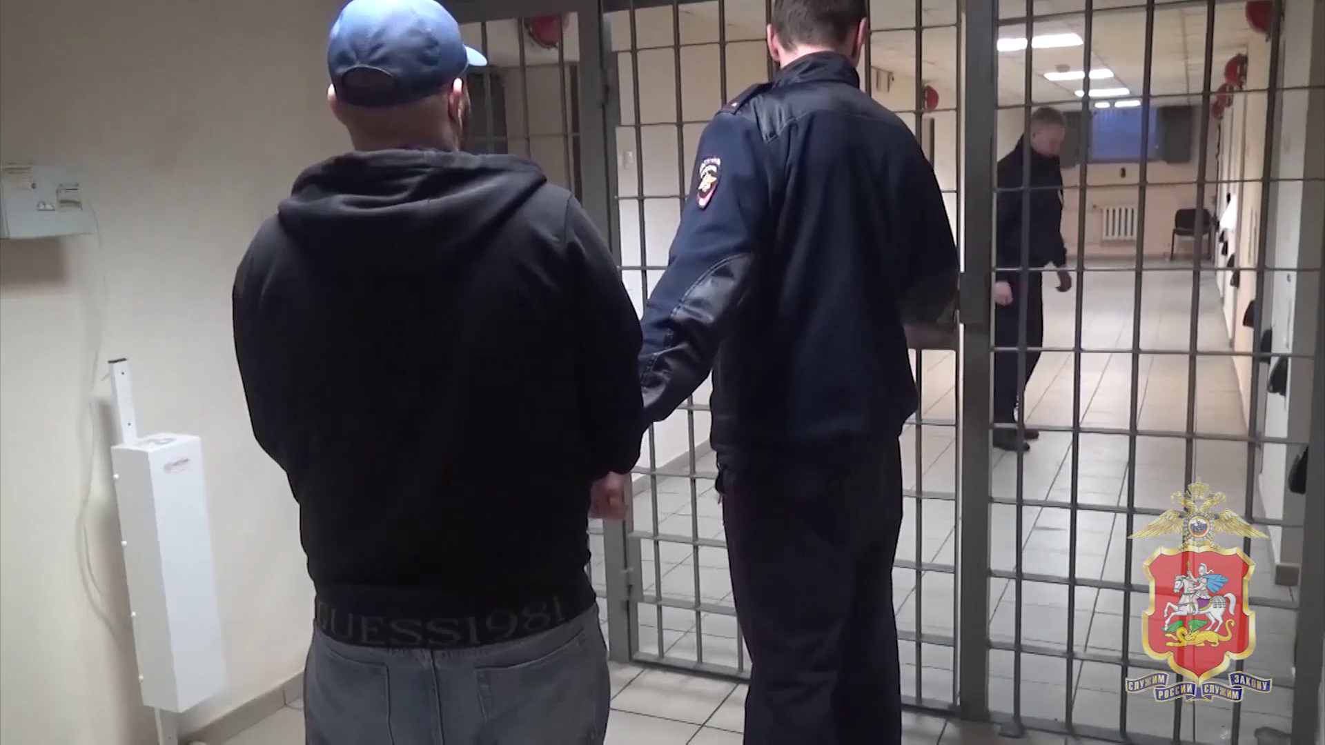 Пять жителей городского округа Истра задержаны полицейскими Подмосковья за вымогательство и грабёж