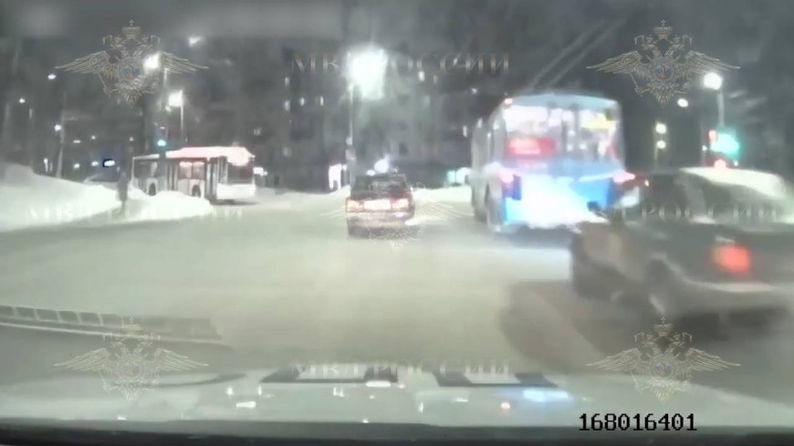 Полицейские задержали подозреваемого в повторном управлении автомобилем в состоянии опьянения