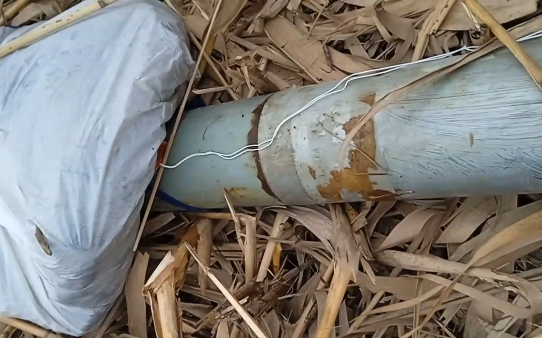 В Херсонской области полицейские уничтожили неразорвавшийся снаряд, найденный местным жителем