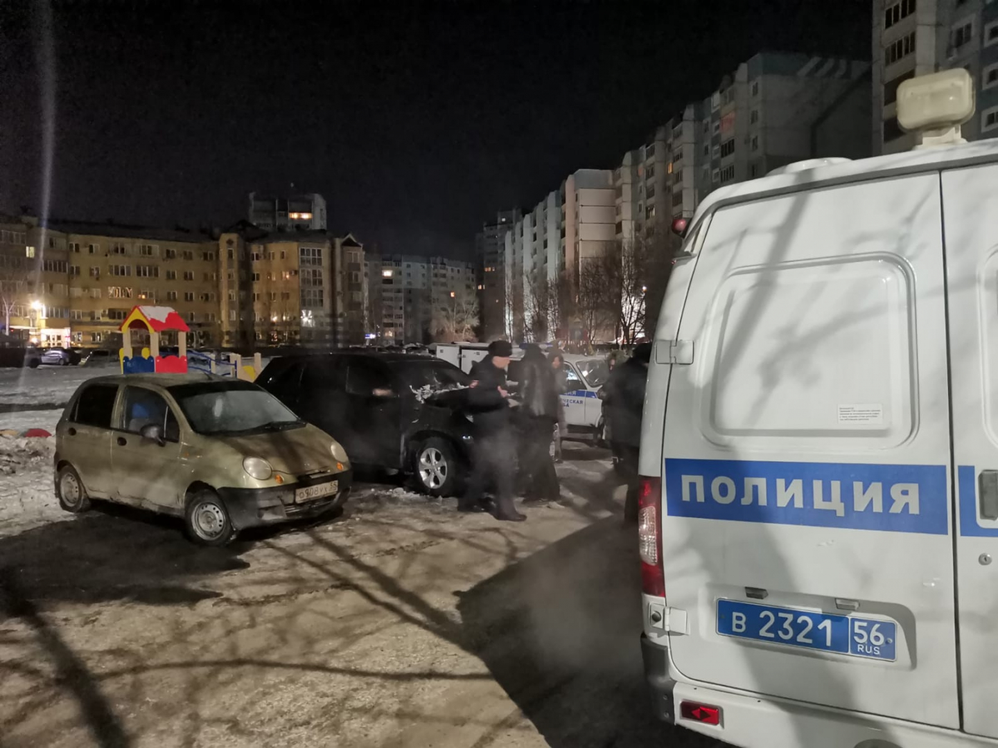 Оренбуржец признался полиции, что поджёг иномарку знакомого, который задолжал ему 1,5 млн рублей