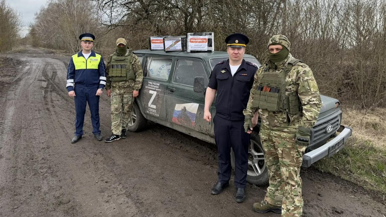 Полиция Ненецкого автономного округа отправила внедорожник и гуманитарный груз морпехам в зону СВО
