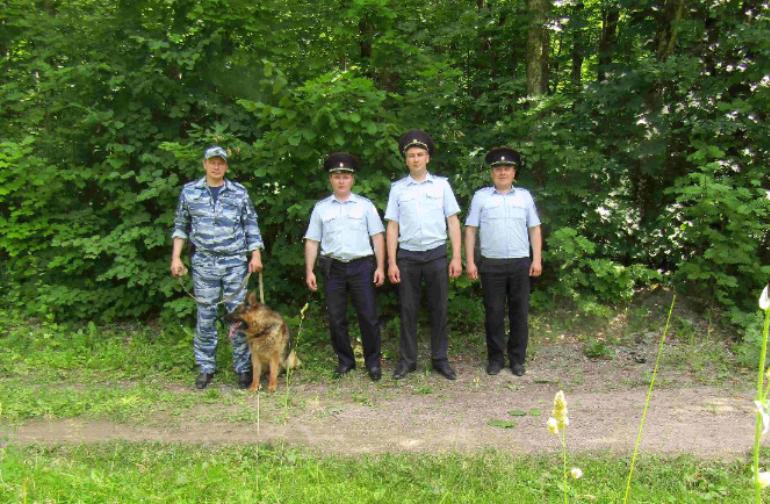 В Мордовии полицейские в течение трёх часов отыскали заблудившегося в лесу пожилого грибника