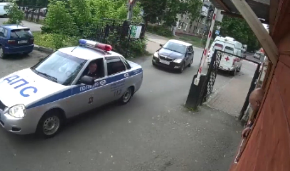 Подмосковные автоинспекторы доставили в больницу ребёнка, которому требовалась экстренная помощь