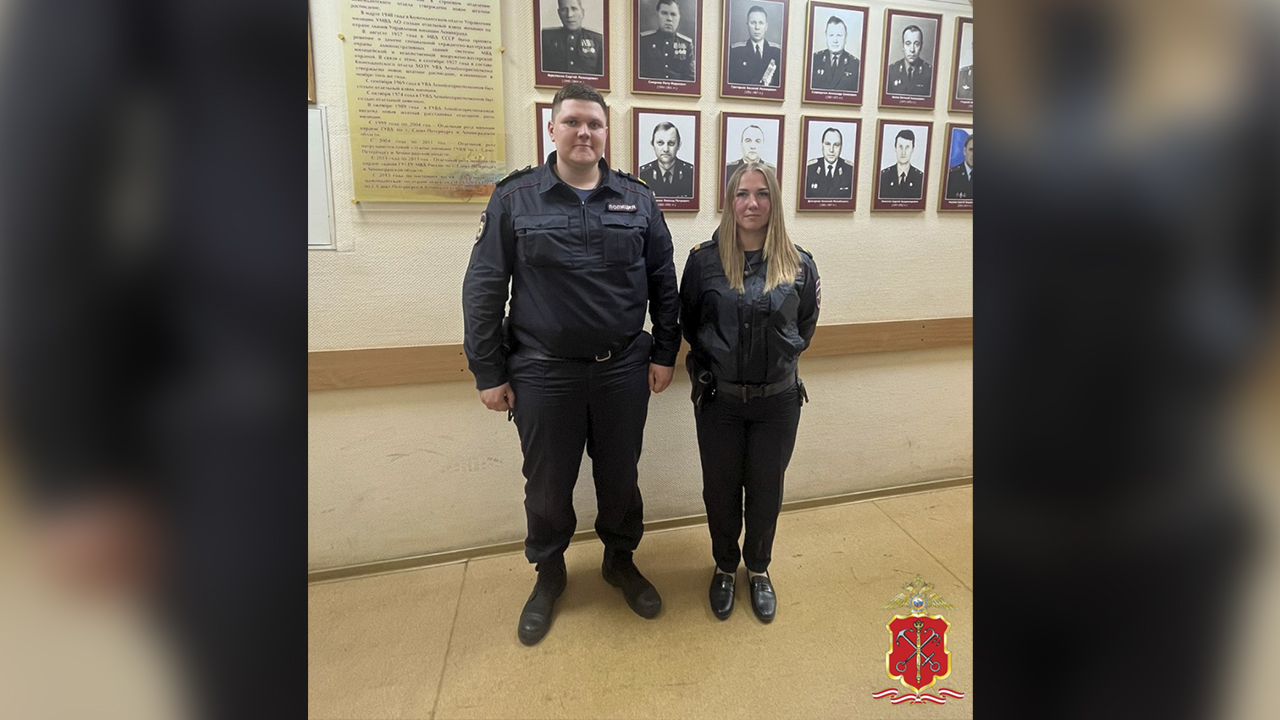 В Санкт-Петербурге полицейские спасли мужчину от необдуманного поступка