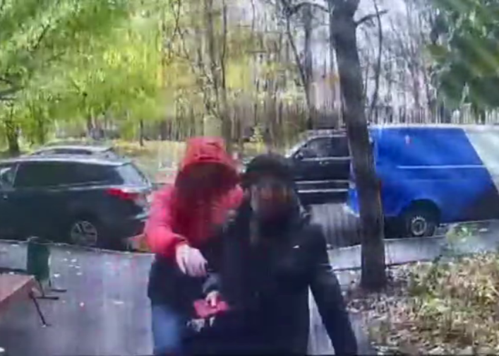 Полицейскими на востоке столицы задержан подозреваемый в грабеже в отношении пенсионерки