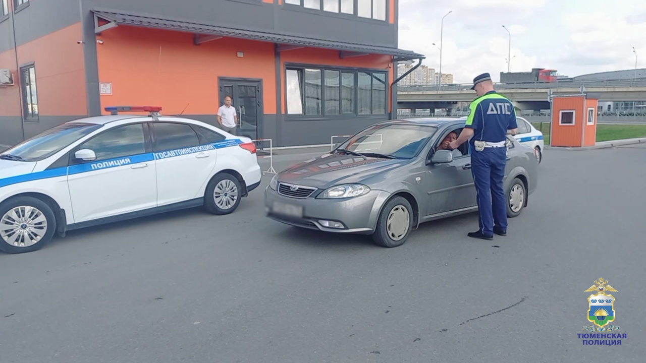 В Тюмени правоохранители выявили 13 нарушений миграционного законодательства