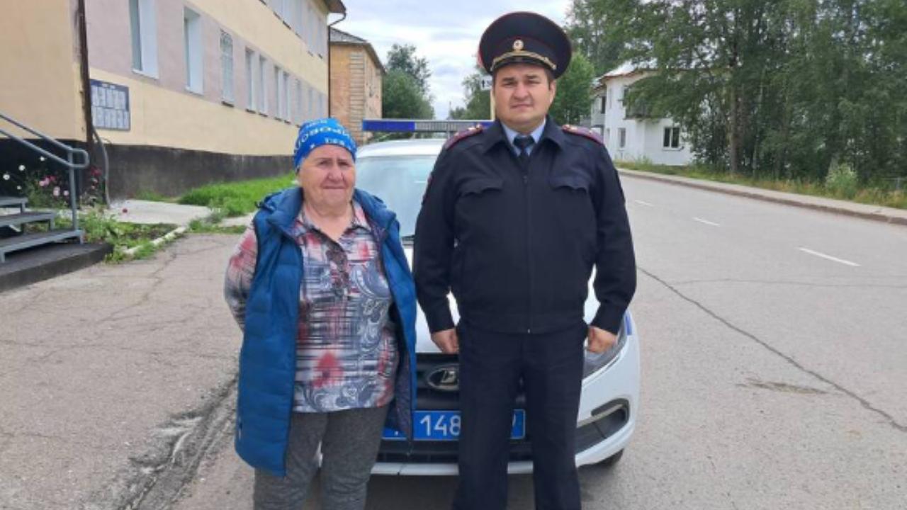Полицейские помогли вернуться домой заблудившейся в лесу в Пермском крае пенсионерке