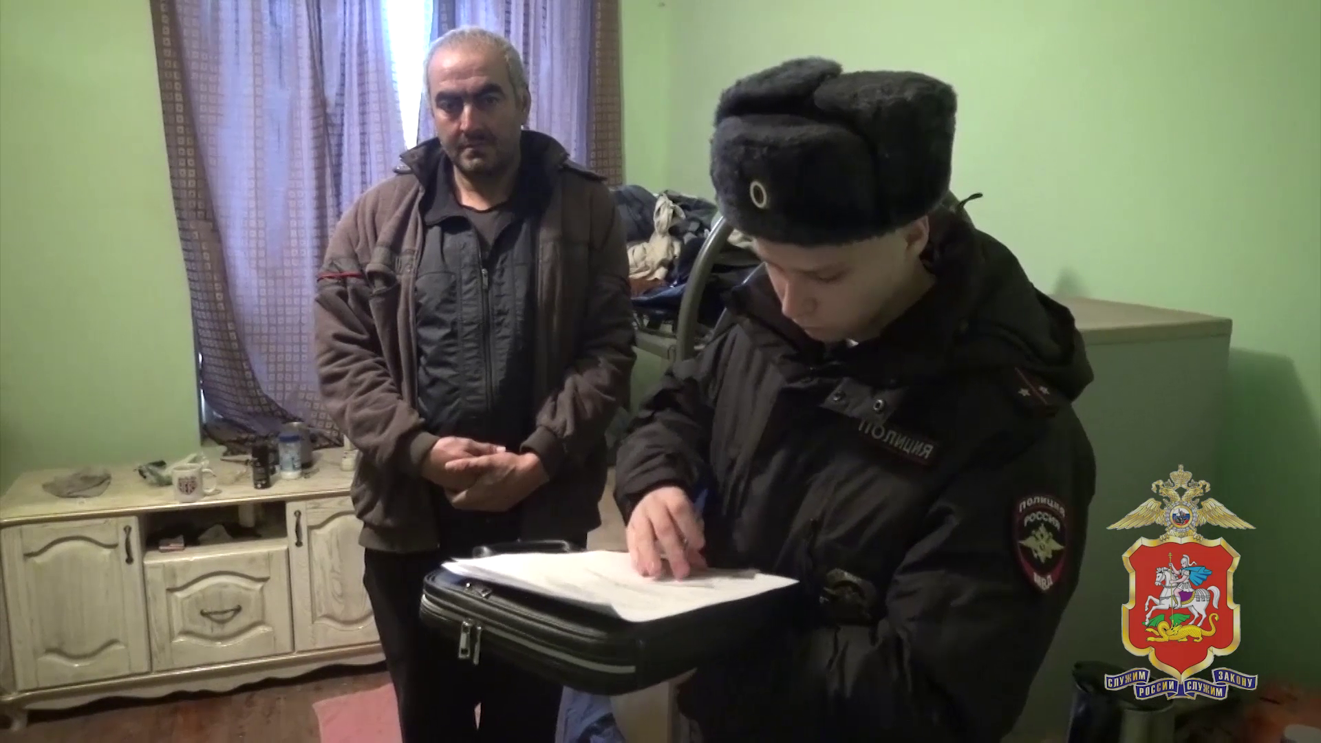 В ходе рейда в д. Чёрная Грязь полицией Подмосковья выявлен факт организации незаконной миграции