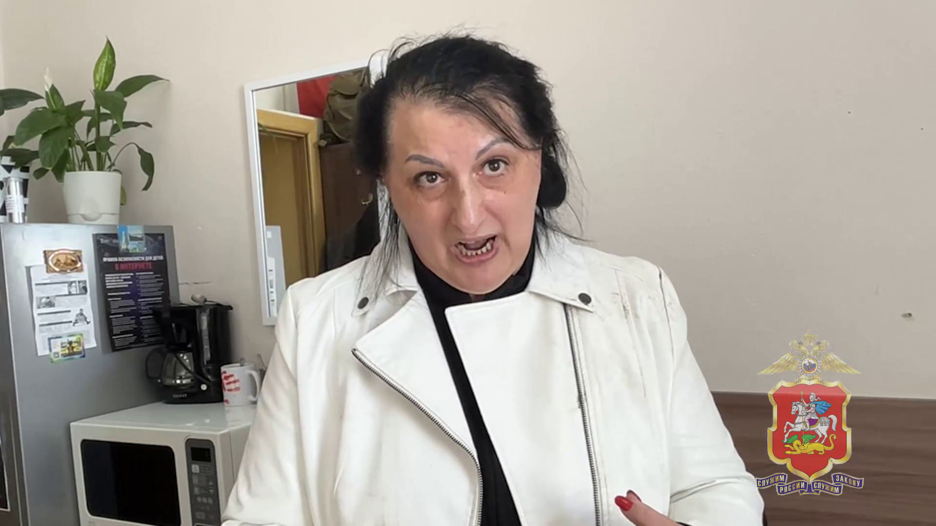 Под стражу взяты лжеведунья и её пособница, за шесть лет похитившие 8 млн рублей у бабушки из Подмосковья