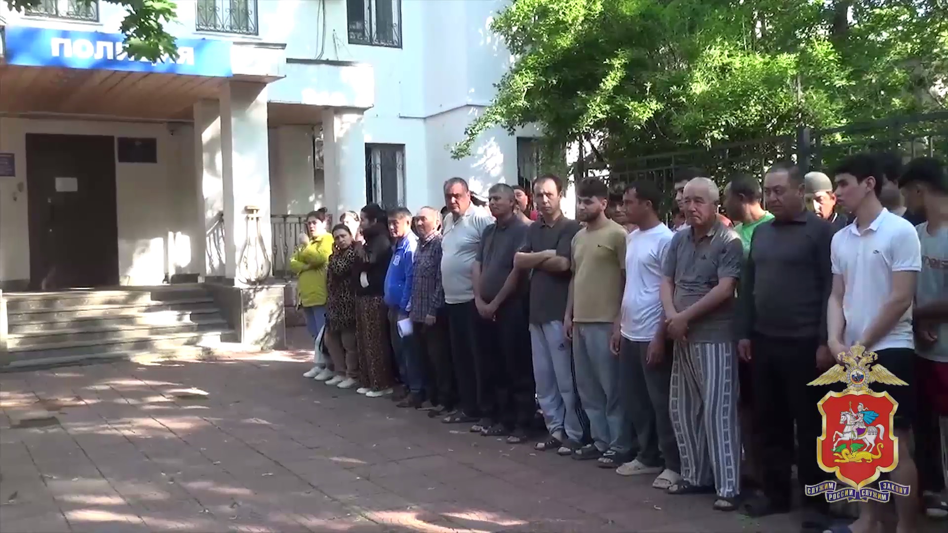 В хостелах рядом с аэропортом Шереметьево полицейские вывили 39 нелегальных мигрантов