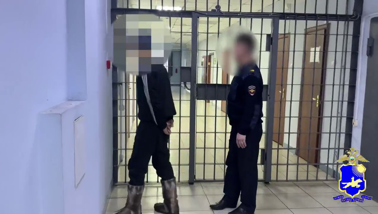 Полицейские Кызыла задержали агрессивного водителя, скрывшегося с места ДТП в состоянии опьянения
