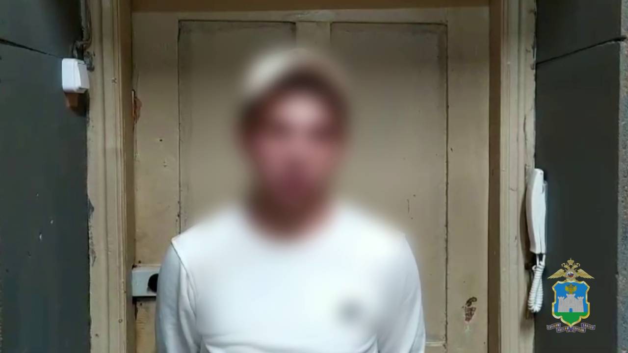 Орловской полицией задержан пособник мошенников за помощь в обмане пенсионерки на 400 тысяч рублей