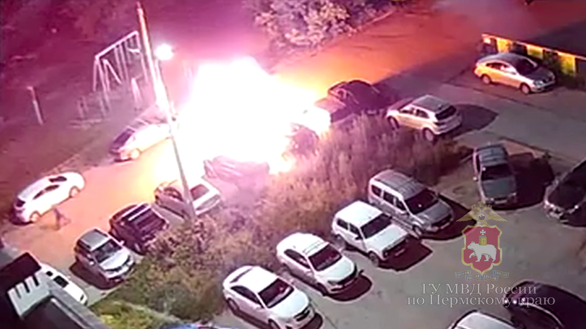 Жителя Пермского края осудят за поджог автомобиля бойфренда своей экс-супруги и трёх соседних машин