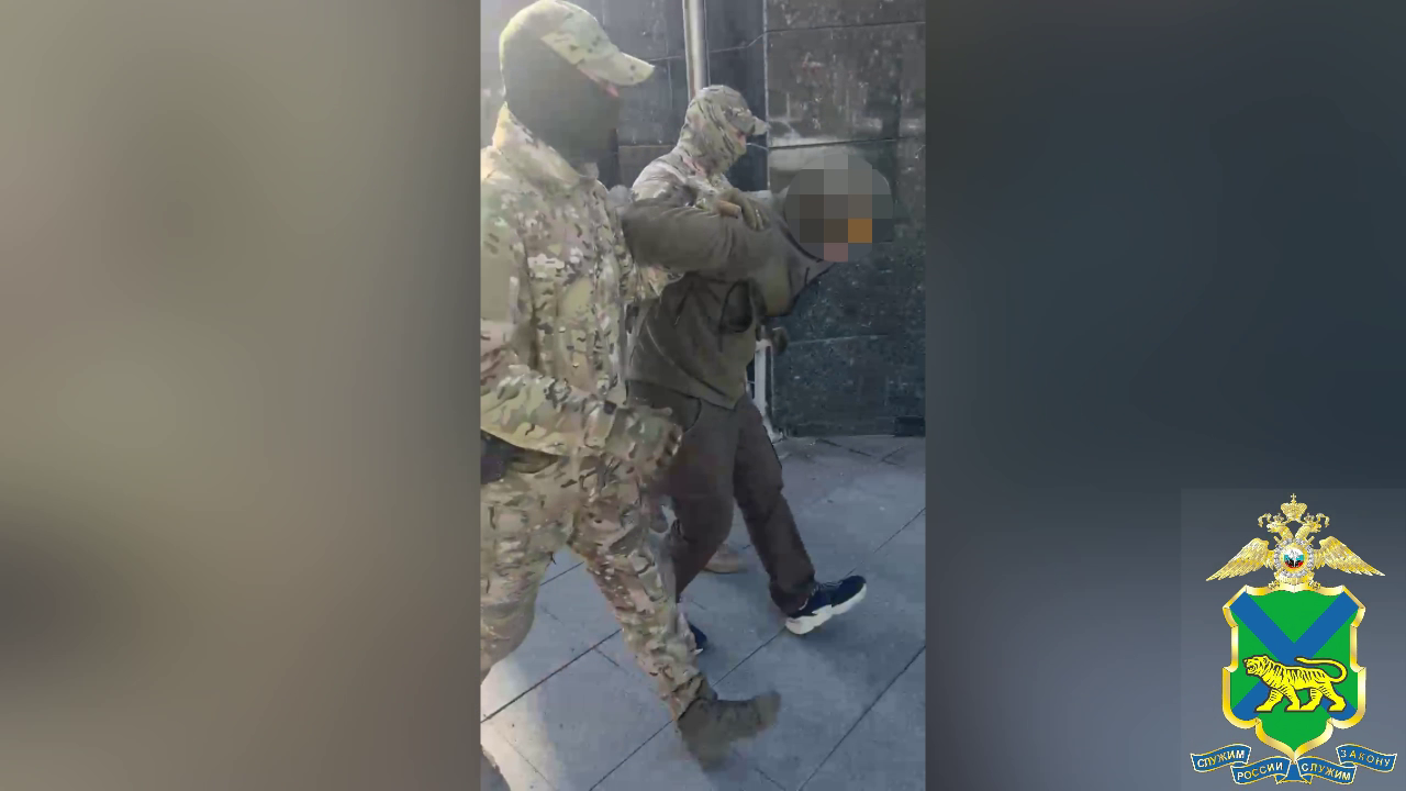 Житель Владивостока задержан полицейскими по подозрению в распространении детской порнографии