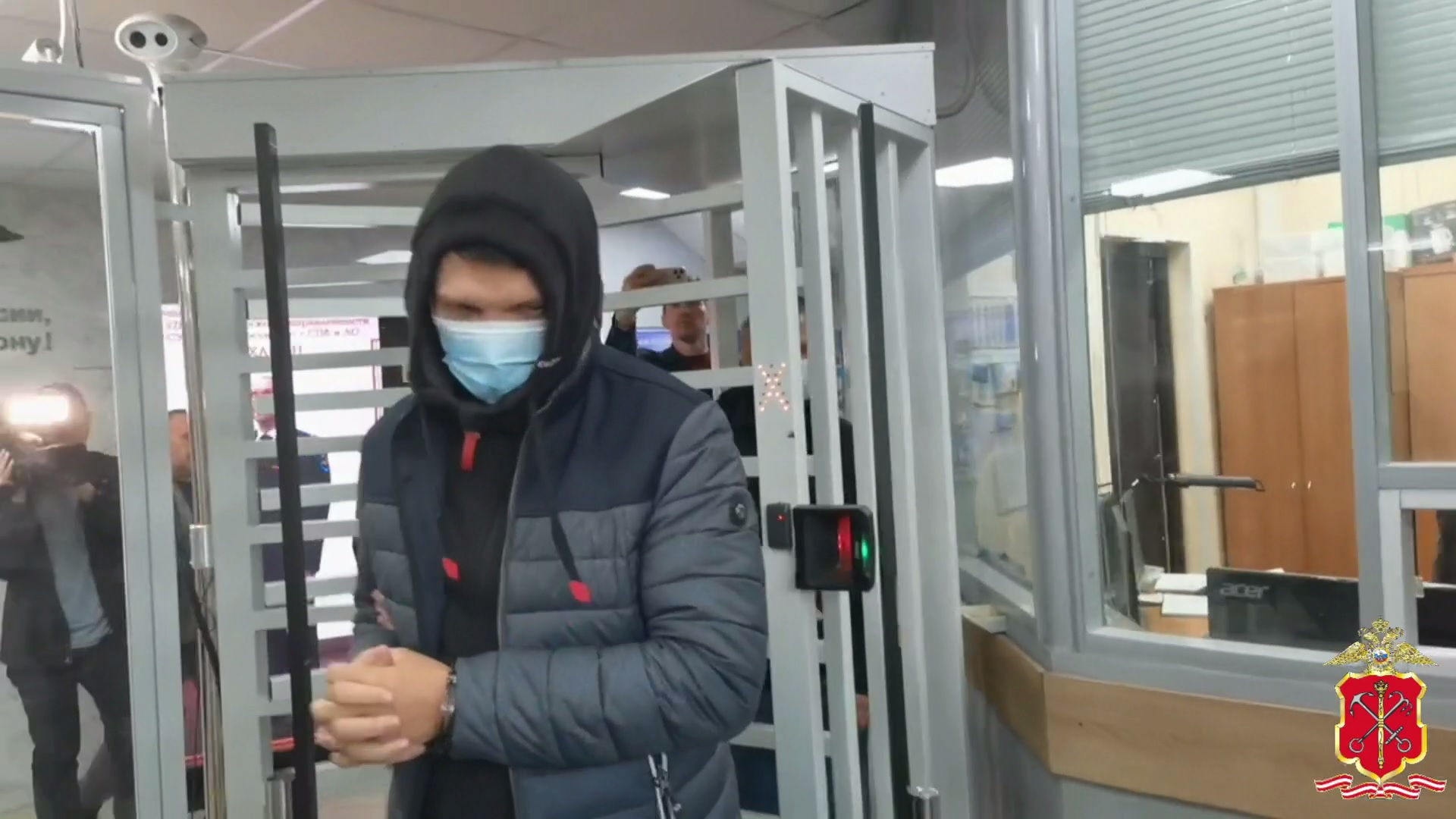 В Северной столице полицией задержан водитель «Роллс-Ройса», совершивший наезд на мотоциклиста