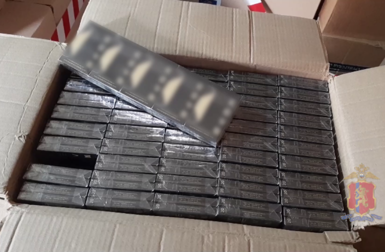 В Канске за хранение контрафактных сигарет на сумму свыше 3 млн рублей местный житель ожидает суда