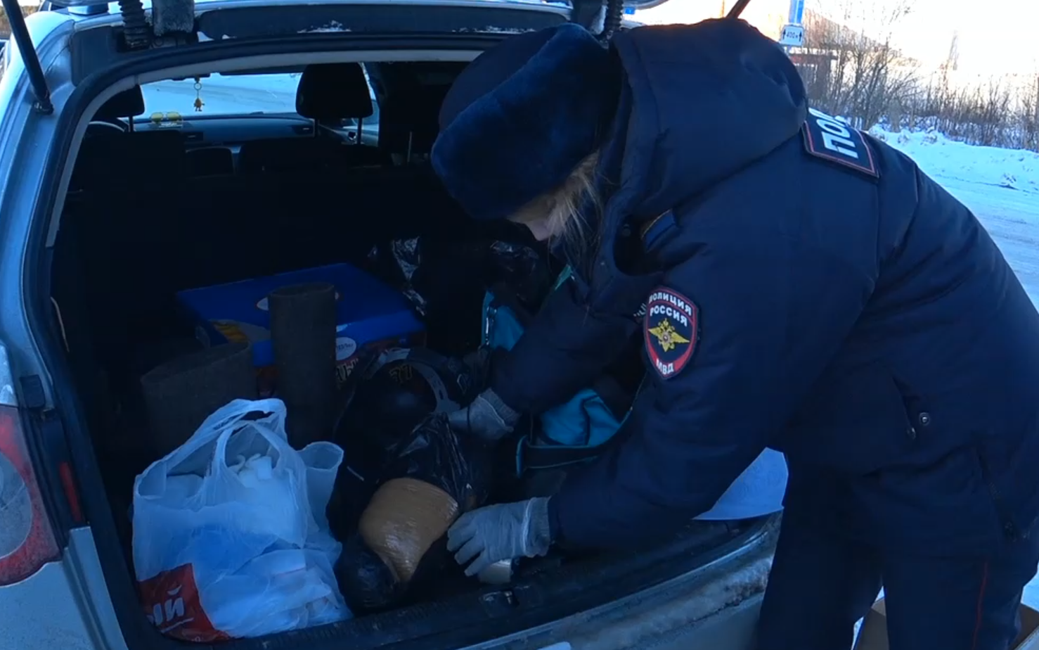 Полиция Екатеринбурга выявила наркокурьера, в машине которого находилось свыше 1,6 кг «синтетики»