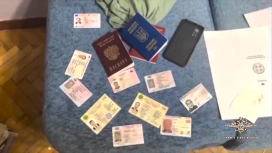 Задержаны участники группы, которые подозреваются в изготовлении поддельных документов