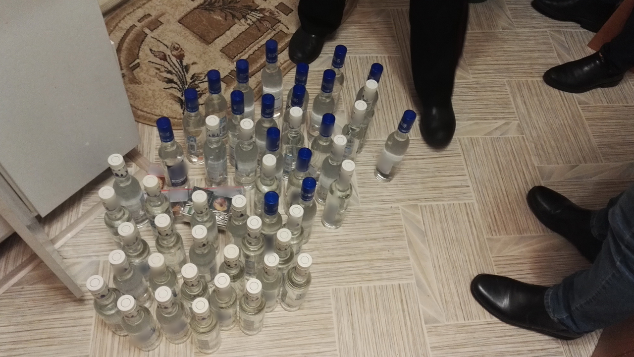 В Брянской области правоохранителями пресечена реализация немаркированных алкоголя и сигарет