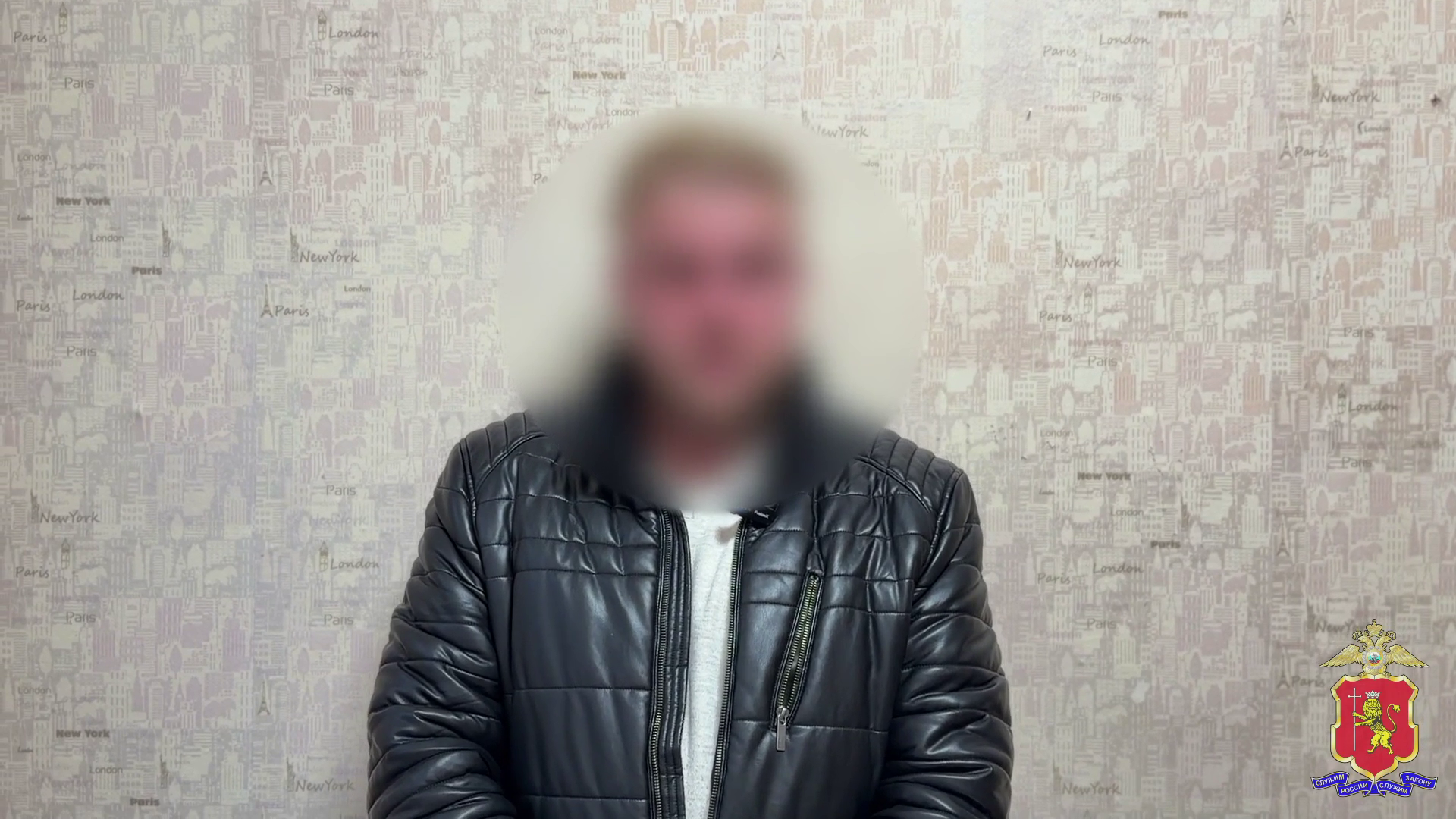 Житель Владимира стал фигурантом уголовного дела о вандализме за разбитый на Театральной площади вазон