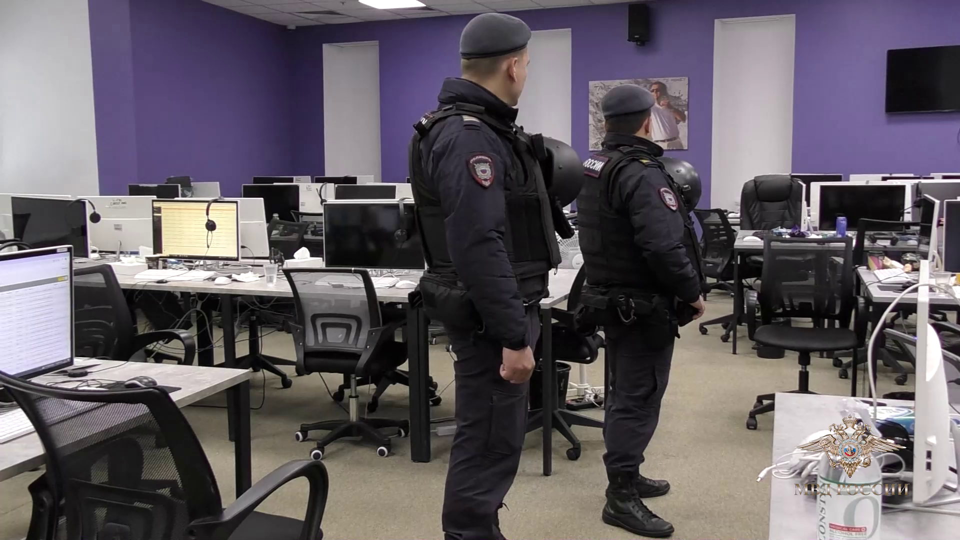 В Мытищах задержали трех курьеров за кражу 70 млн рублей у пенсионерки