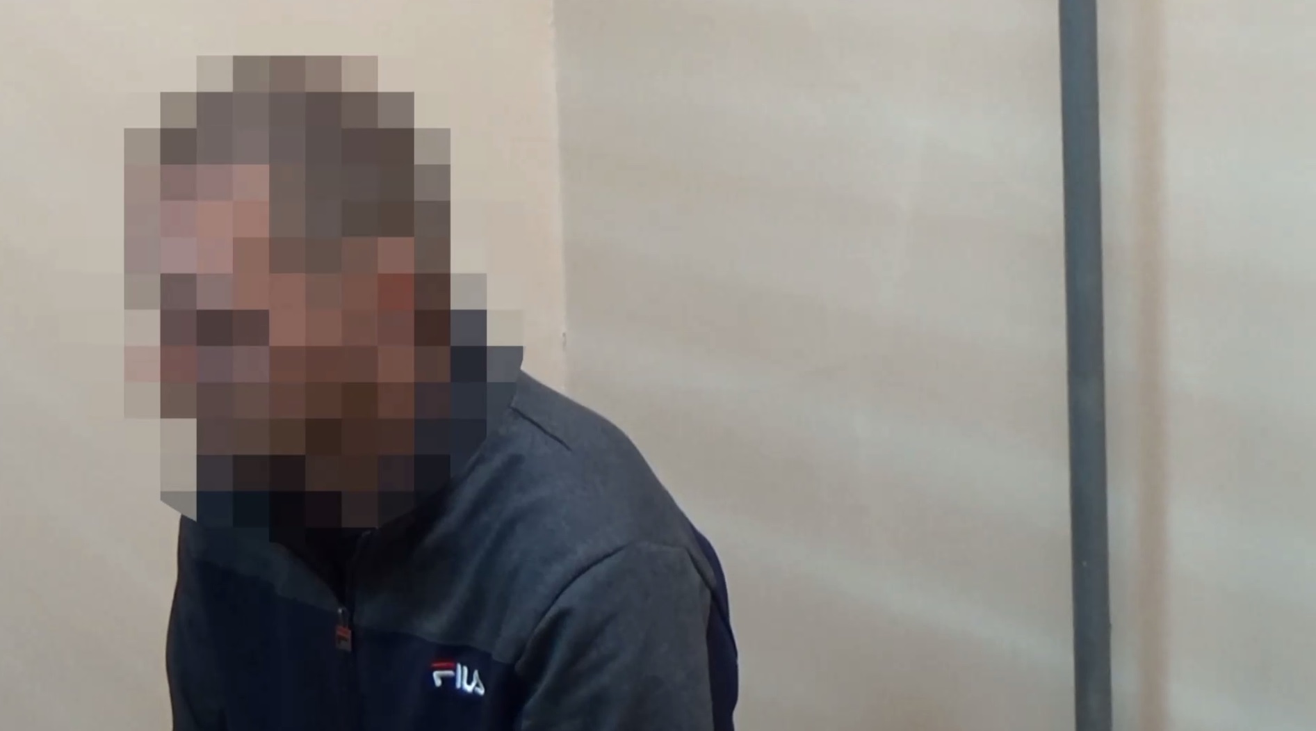 В Биробиджане полицейские задержали лжеюриста, оказывающего мнимые услуги