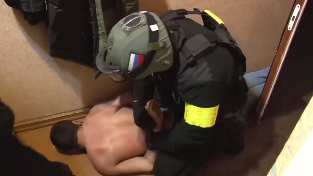 В Хабаровском крае направлено в суд уголовное дело о серии вымогательств, грабежей и разбоев