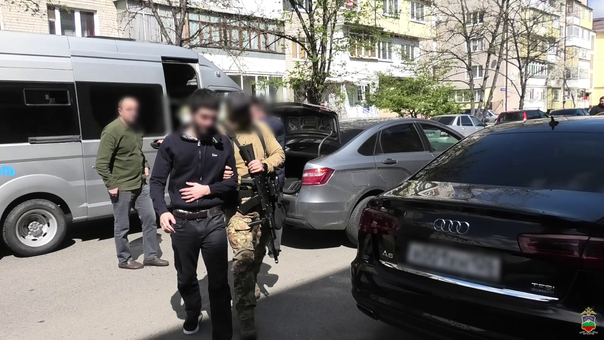 Полицейские Карачаево-Черкесии уличили банковских работников в неправомерном обороте средств платежей