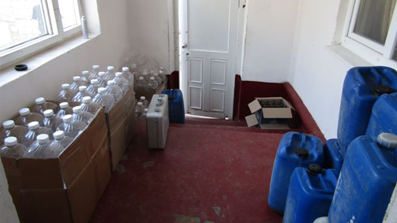 В Кабардино-Балкарии пресечена деятельность подпольного водочного цеха