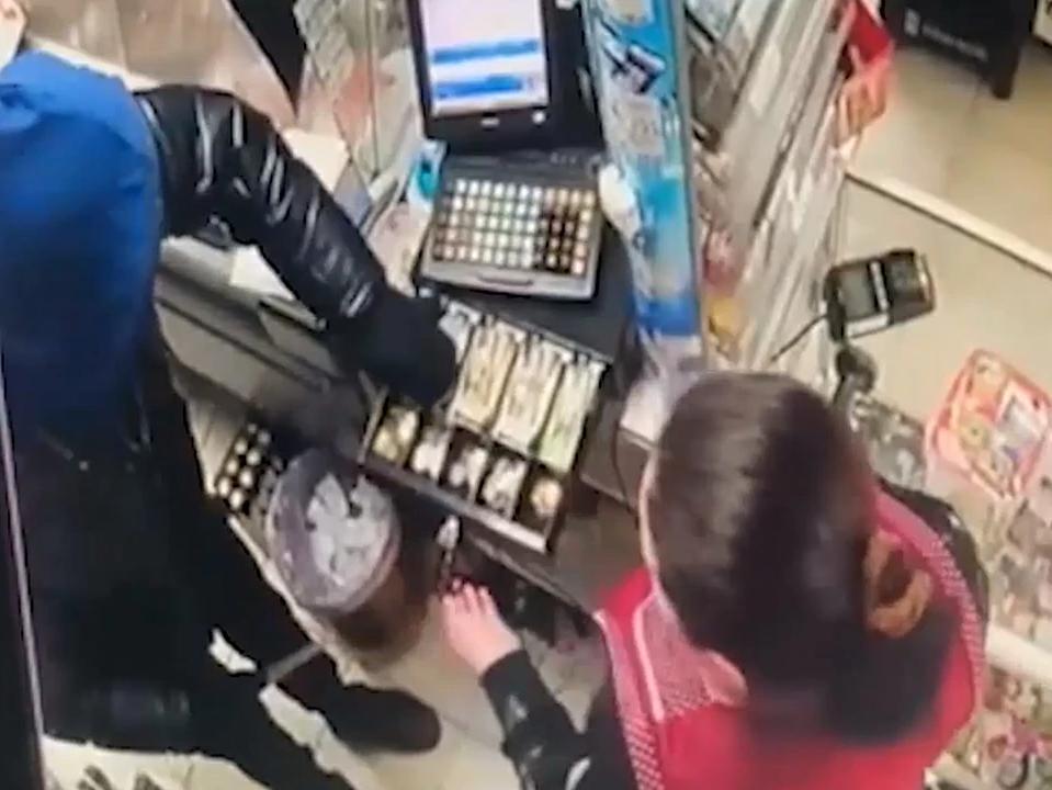 В Тюмени полицейские задержали подозреваемого в серии разбойных нападений